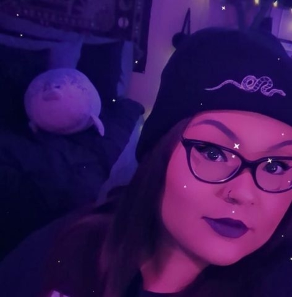 Meet your Posher, Cassie